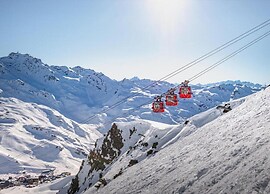 Chalet in Val Thorens Near Ski Slopes
