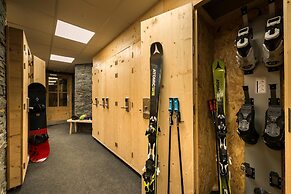 Chalet in Val Thorens Near Ski Slopes