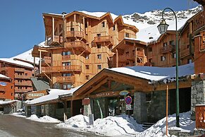 Chalet in Val Thorens Near Ski Slopes
