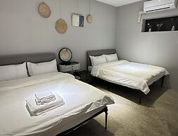 H hotel