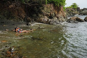 Adhvasaha Beach Spa Resort