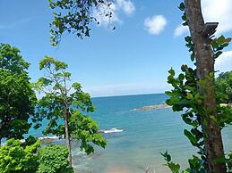 Adhvasaha Beach Spa Resort