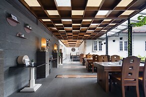 Cove Ottenville Boutique Hotel