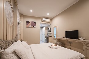 Cove Ottenville Boutique Hotel