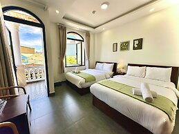 Amelia House - Boutique Hotel