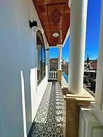 Amelia House - Boutique Hotel