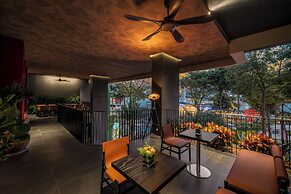 Caro Premium Danang Hotel