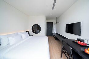 Caro Premium Danang Hotel