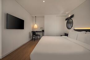 Caro Premium Danang Hotel