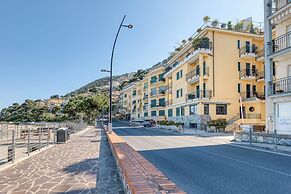 Front Beach Magic Sea - 20m From The Sea