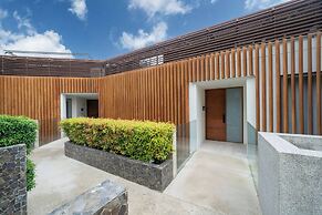 Ocean Views BluePoint 3BR Apartment 8-11