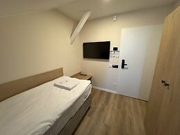 Promenaden Hotel