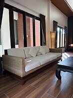 Blue Palm Residence Kata