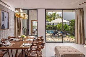Royal Beachfront Resort Danang