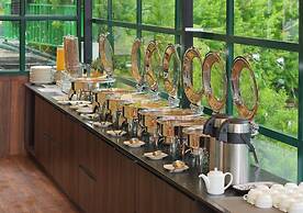 AJ Gable clouds Ooty by VOYE HOMES