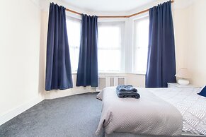 Thornbury Guest House Room