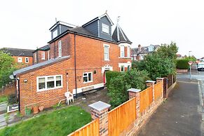 Thornbury Guest House Room