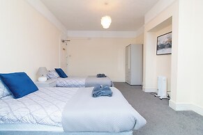 Thornbury Guest House Room