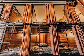 SNite Hotel & Dorm-Danang Dragon Bridge