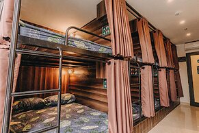 SNite Hotel & Dorm-Danang Dragon Bridge