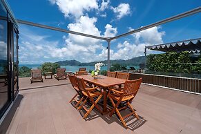 SeaView 3BR Apartment 812 in BluePoint