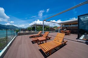 SeaView 3BR Apartment 812 in BluePoint