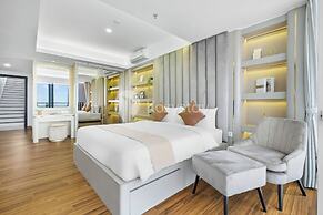 Springhill Royale Suites Sky Pool