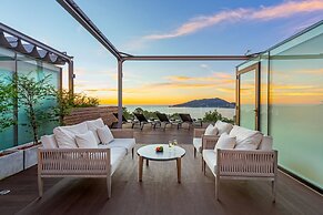 SeaView Jacuzzi BluePoint Apartment 819