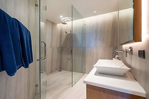 Sea View Condo BluePoint 817 Adults Only