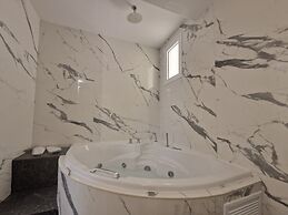 Jensen Luxury Suites