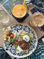 Jensen Luxury Suites