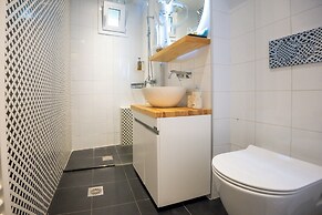 Vayas Residences Legacy