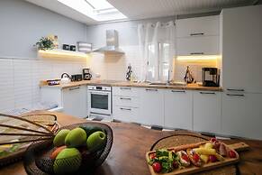 Vayas Residences Legacy