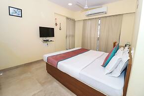 Pinaki Comfort Stay Vile Parle