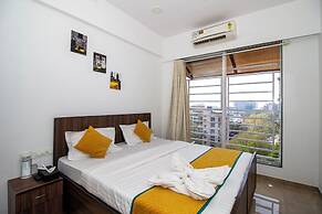 Pinaki Comfort Stay Vile Parle