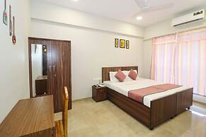 Pinaki Comfort Stay Vile Parle