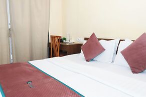 Pinaki Comfort Stay Vile Parle