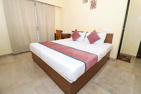 Pinaki Comfort Stay Vile Parle