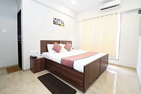 Pinaki Comfort Stay Vile Parle