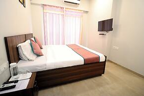 Pinaki Comfort Stay Vile Parle