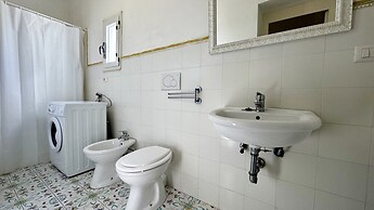 Villetta Certosina 2 Countryside 7 Beds a few Meters From the sea