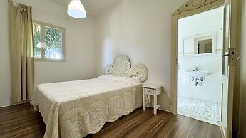 Villetta Certosina 2 Countryside 7 Beds a few Meters From the sea