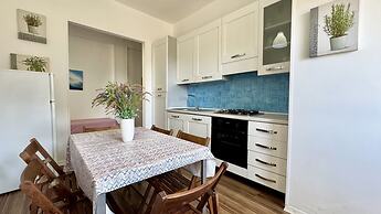 Villetta Certosina 2 Countryside 7 Beds a few Meters From the sea