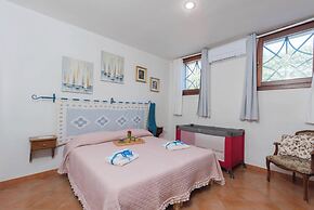 La Sciumara With Beach Access