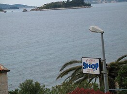 Seafront Apartments Pretner