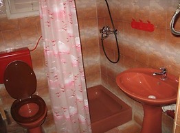 Seafront Apartments Pretner