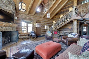 Mountain Chalet Bordering White River Nat'l Forest