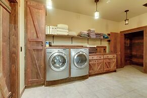 Mountain Chalet Bordering White River Nat'l Forest