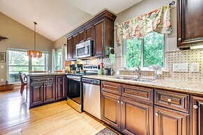 Views, Sunsets & Wildlife: Waterfront Gem in Texas