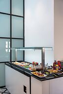 Naillac Elite Suites